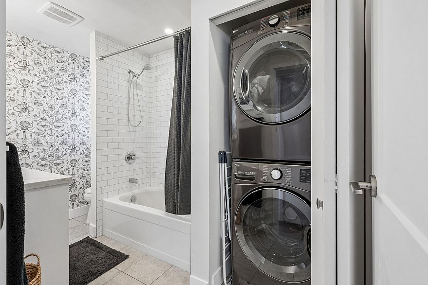 3616 E Georgia Street