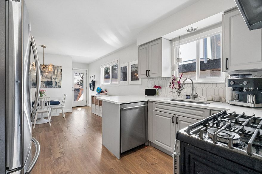 3616 E Georgia Street