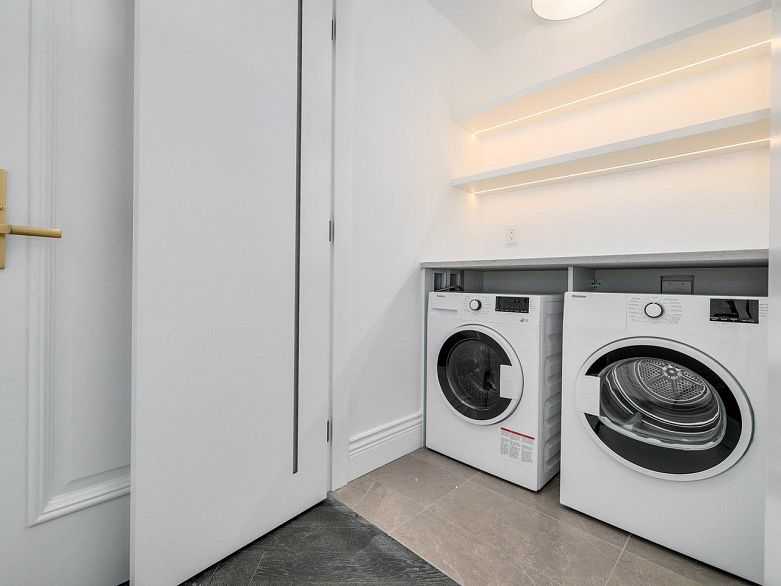 309 2096 W 47th Avenue