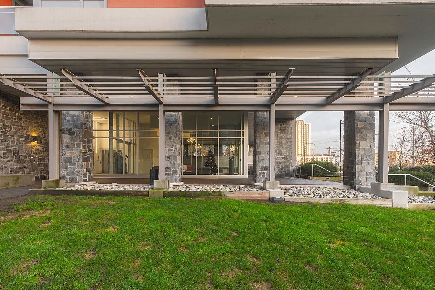 511 3281 E Kent Avenue North Avenue