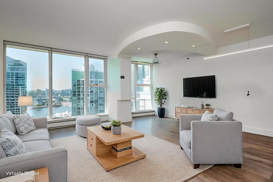 2005 1009 Expo Boulevard