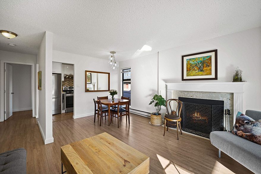 301 674 W 17th Avenue