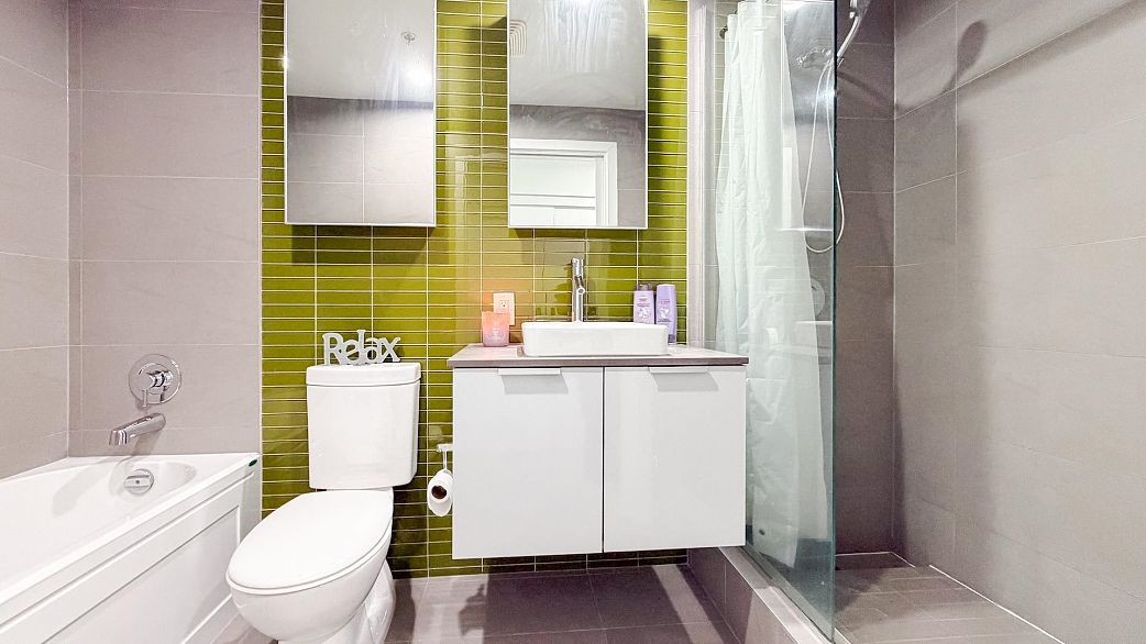 PH4 108 Cordova Street