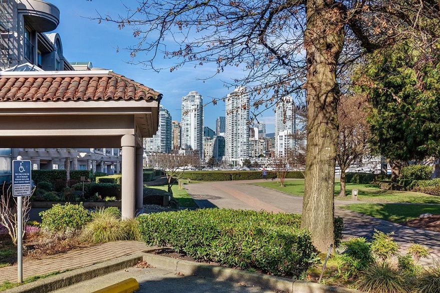 413 525 Wheelhouse Square