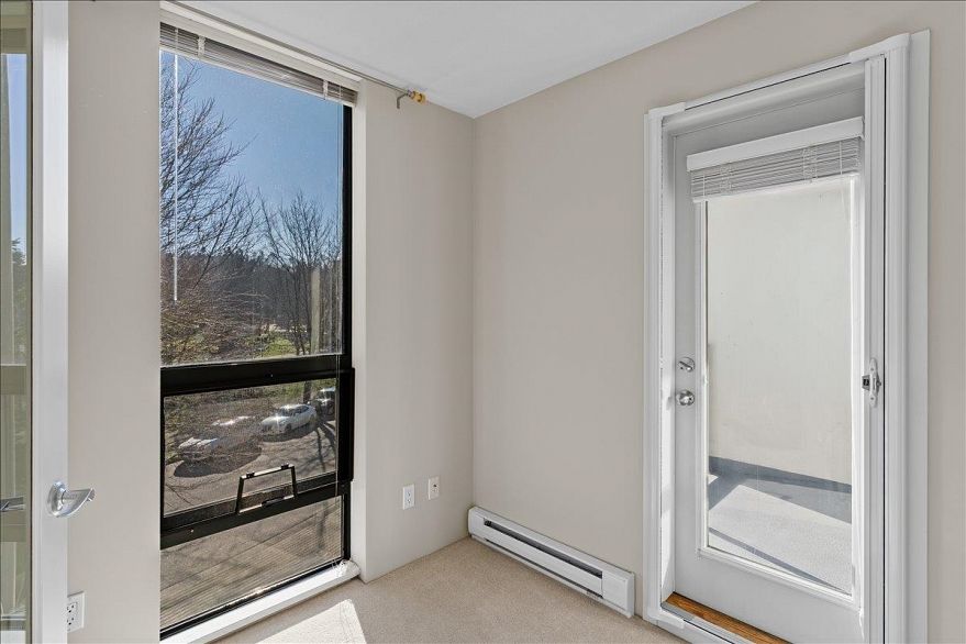 303 3588 Crowley Drive