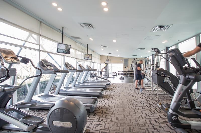 302 1438 Richards Street