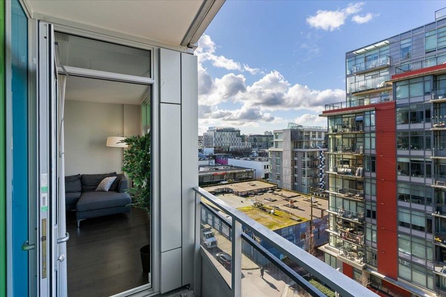 805 1708 Ontario Street