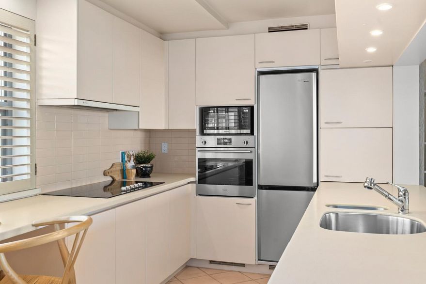 404 1233 Beach Avenue