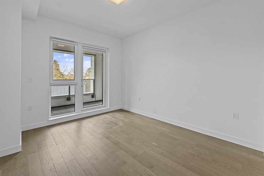 307 5383 Cambie Street