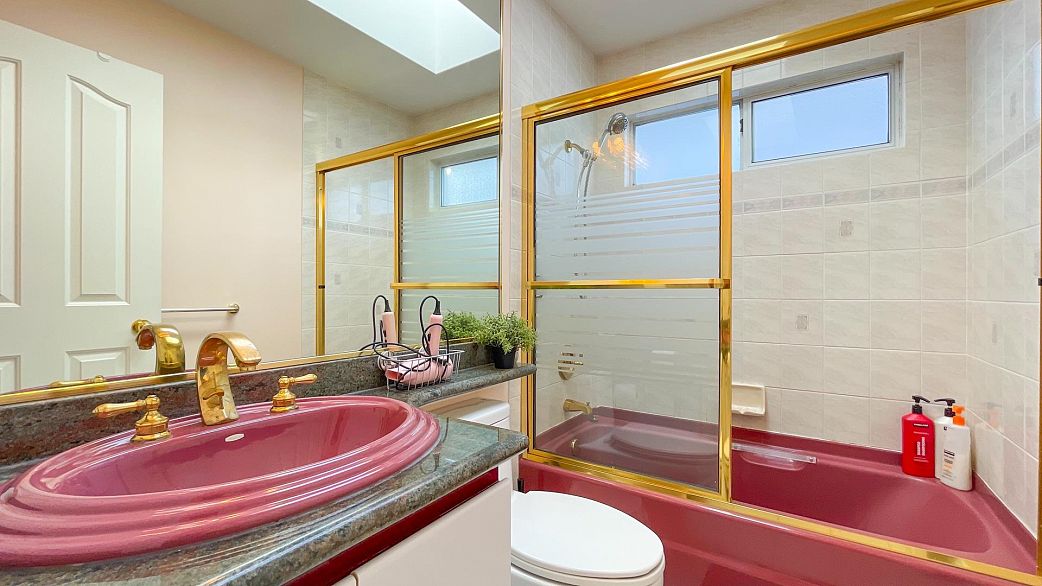 2056 Scarboro Avenue