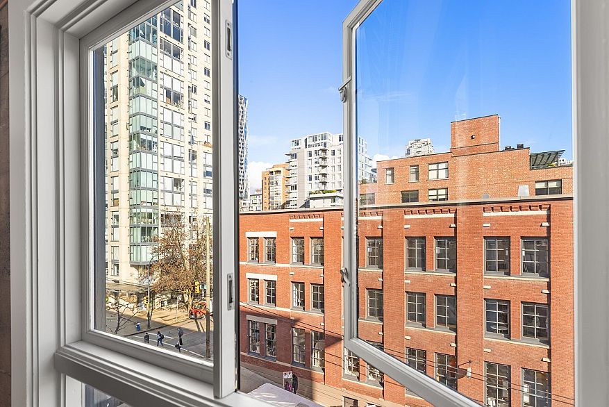 407 1216 Homer Street