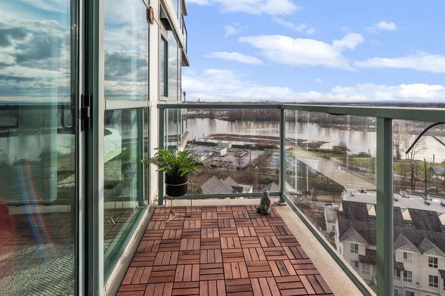 1202 2763 Chandlery Place