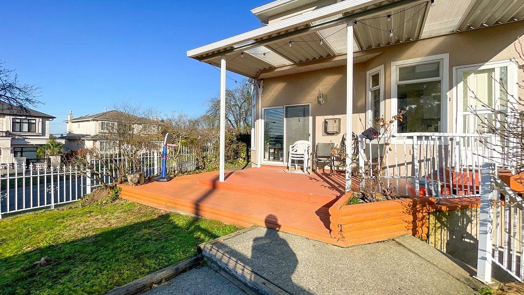 2056 Scarboro Avenue