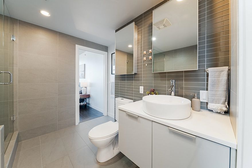 1201 108 W Cordova Street