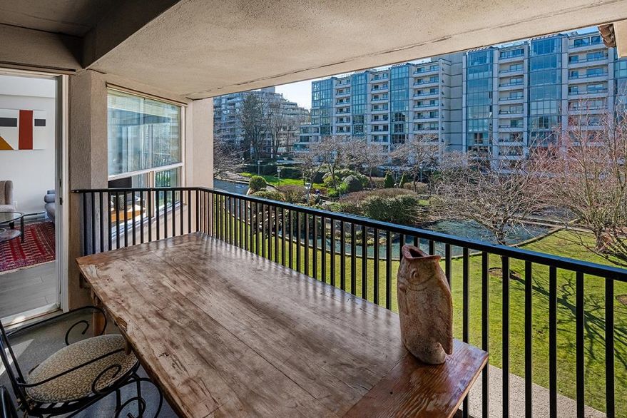 413 525 Wheelhouse Square