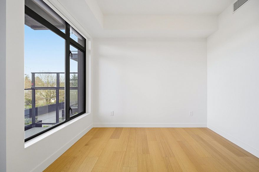 406 6485 Manitoba Street