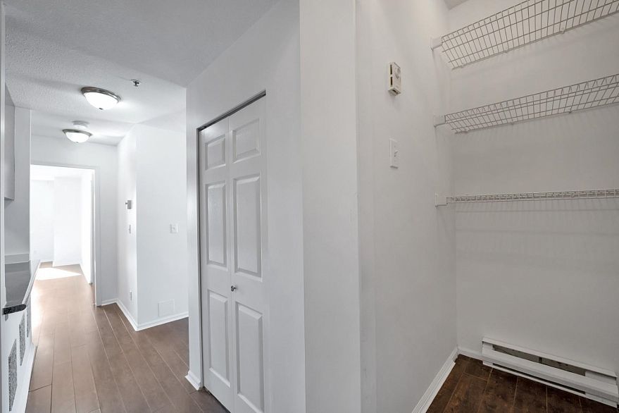 12 1328 W 73rd Avenue