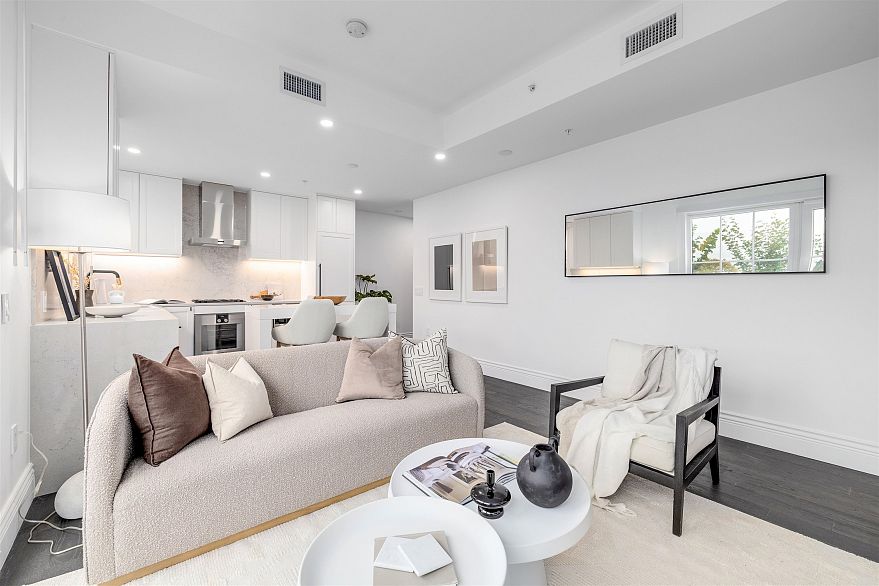 404 2096 W 47th Avenue