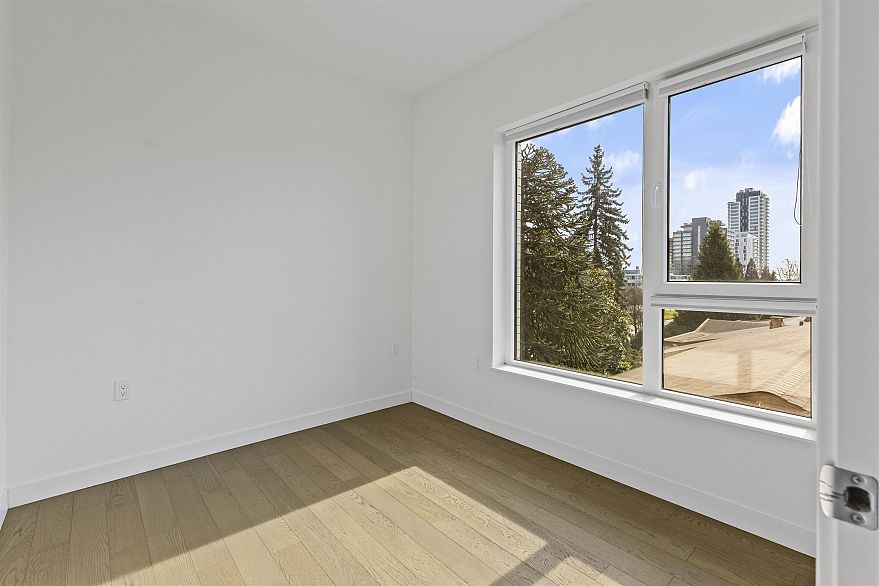 307 5383 Cambie Street