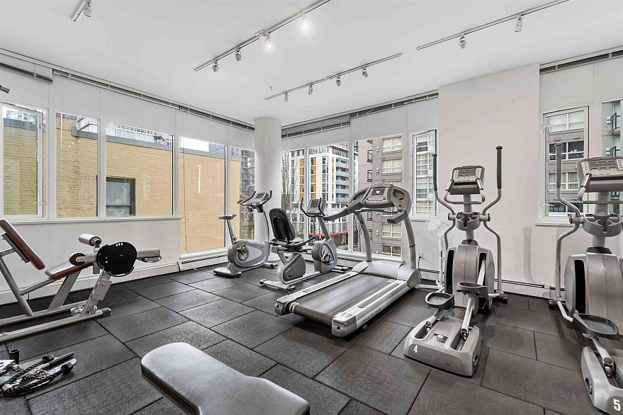 2303 1325 Rolston Street