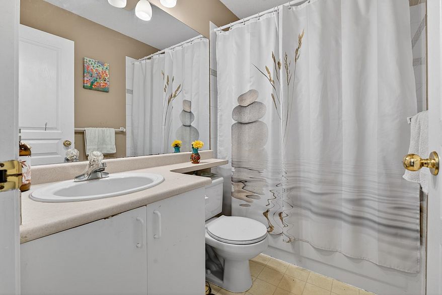 3 3580 Rainier Place