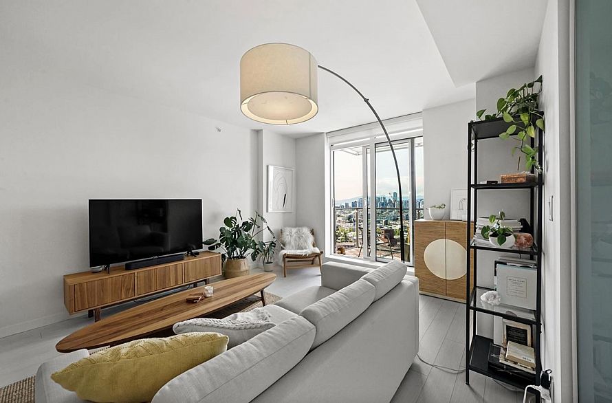 1911 285 E 10th Avenue