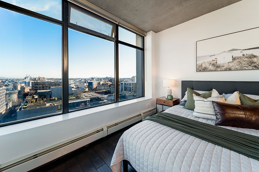 1201 108 W Cordova Street