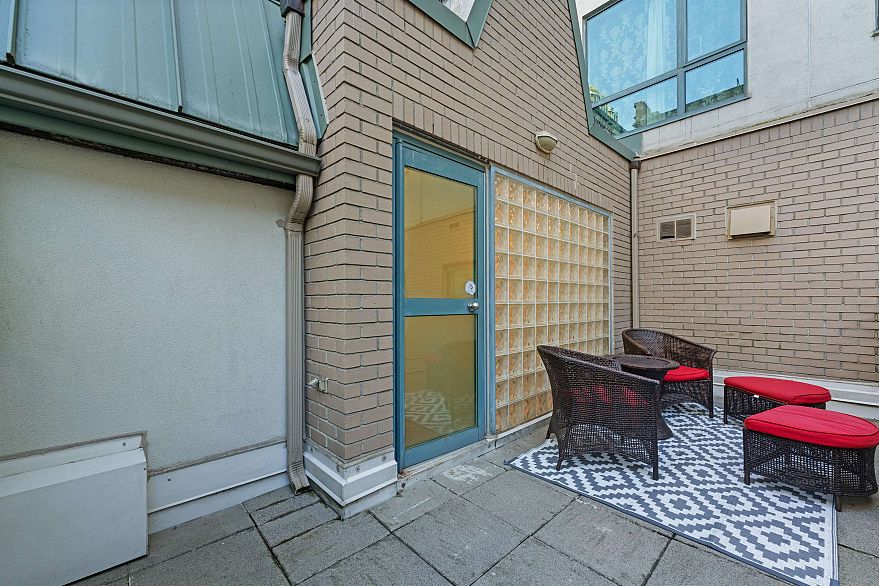 203 1238 Melville Street