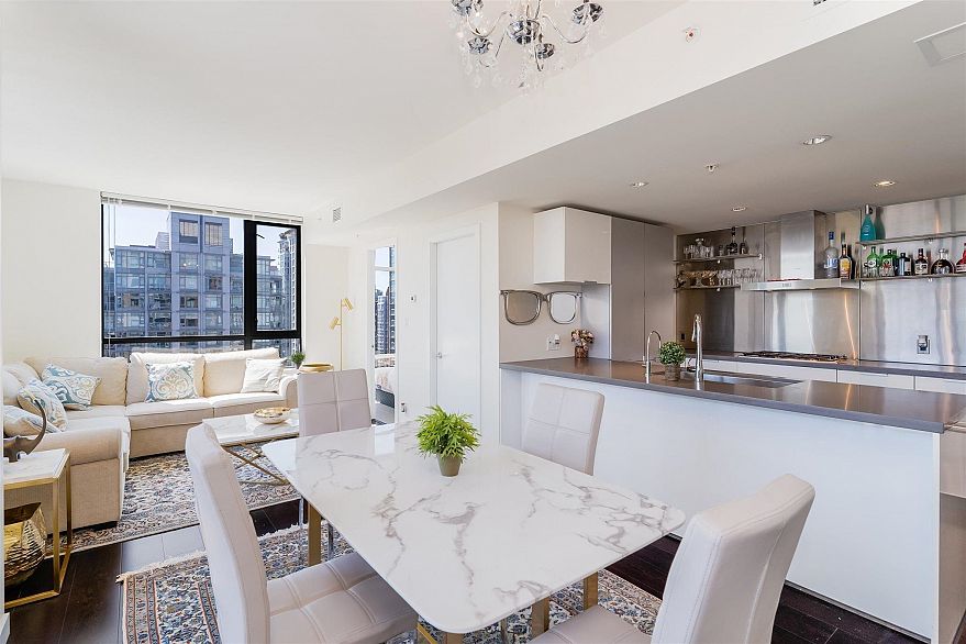 1901 788 RICHARD STREET, Vancouver BC V6B 0C7