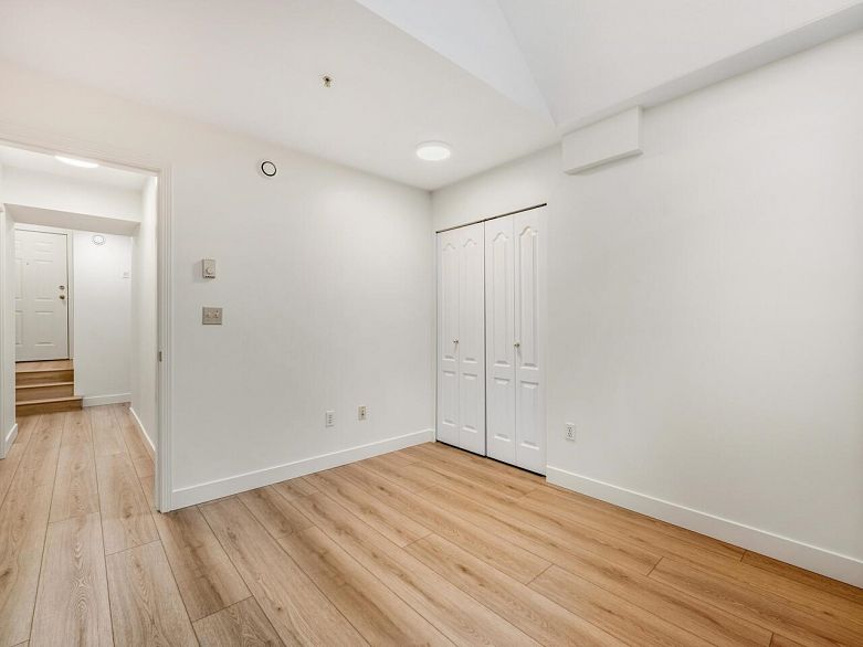 401 1723 Frances Street