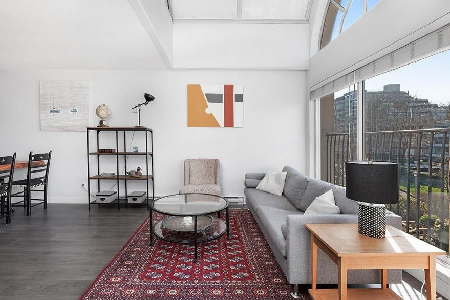 413 525 Wheelhouse Square