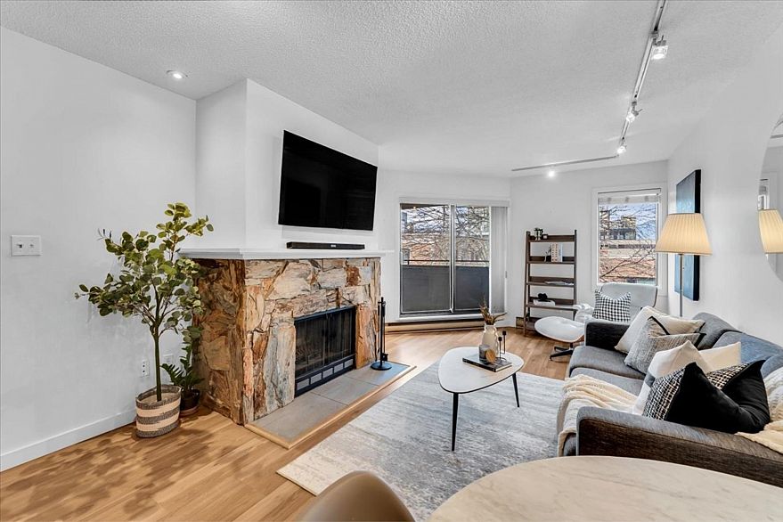 407 1476 W 10th Avenue