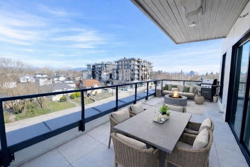 407 2268 E Broadway Avenue