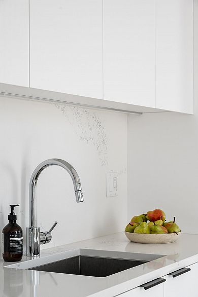 PH1 683 E 27th Avenue