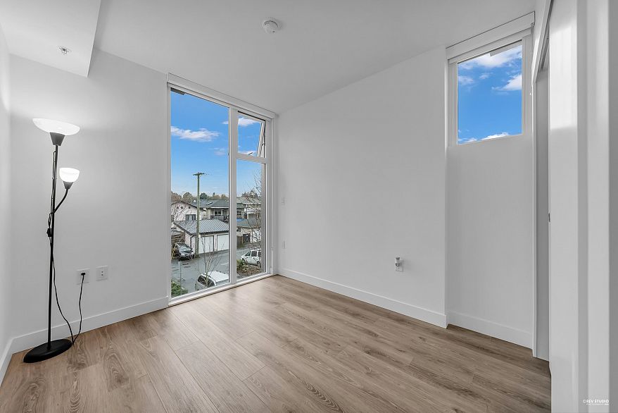 303 8121 Chester Street