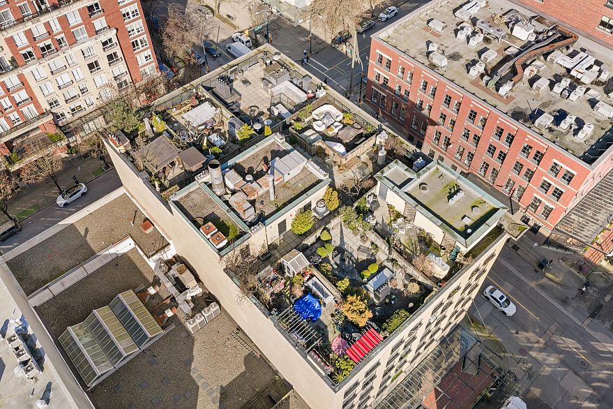 407 1216 Homer Street