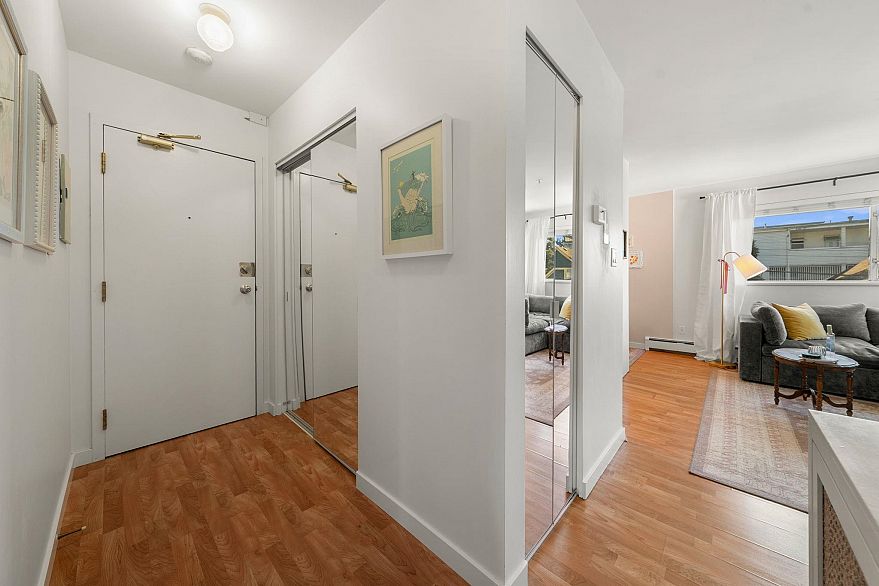 305 33 N Templeton Drive