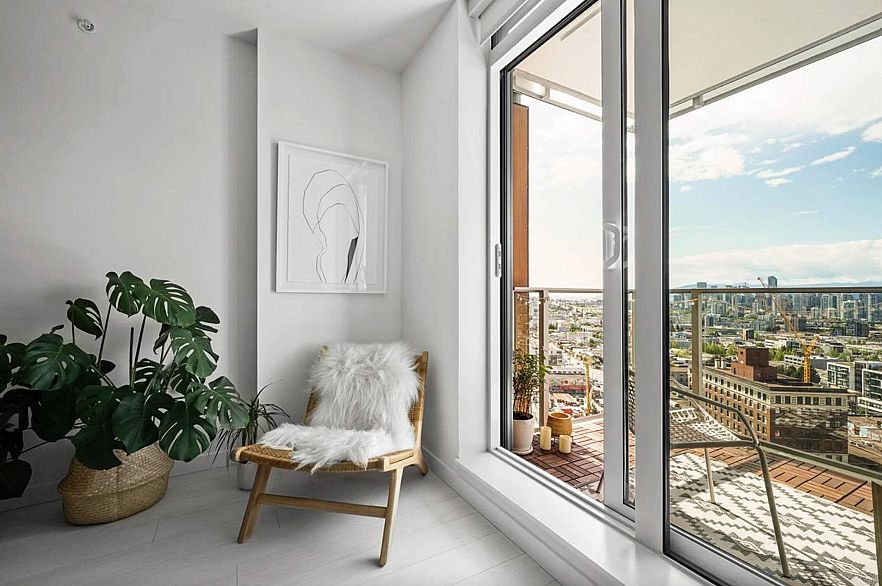 1911 285 E 10th Avenue