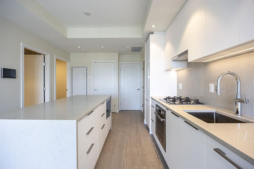 814 6138 Birney Avenue