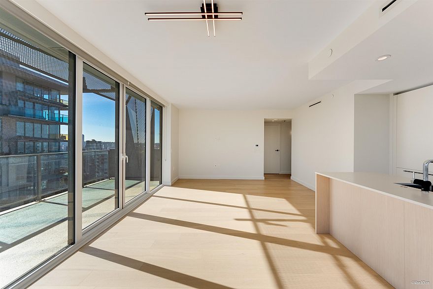 1604 1180 Broughton Street