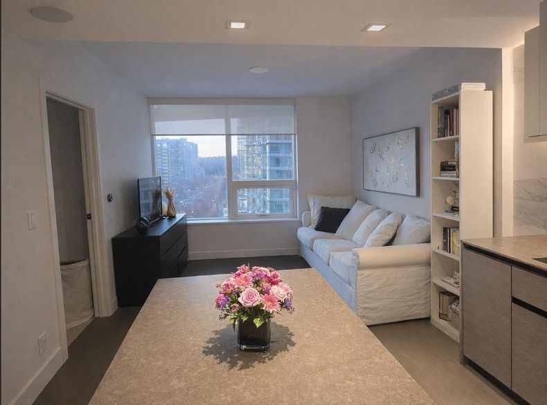 805 620 Cardero Street