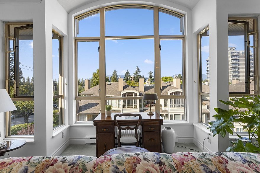 405 3777 W 8th Avenue