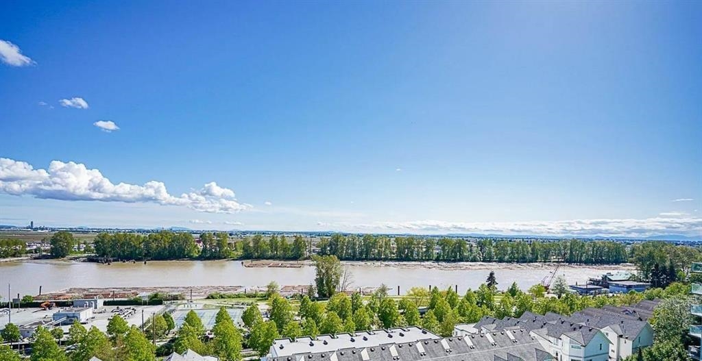 1202 2763 Chandlery Place