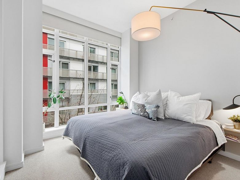 313 77 Walter Hardwick Avenue