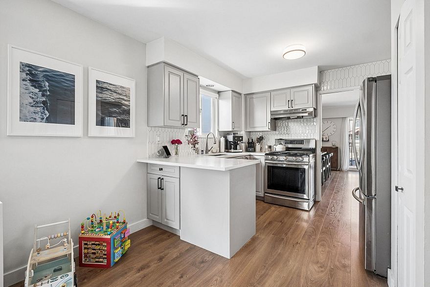 3616 E Georgia Street