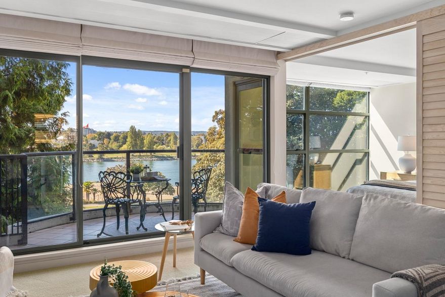 404 1233 Beach Avenue