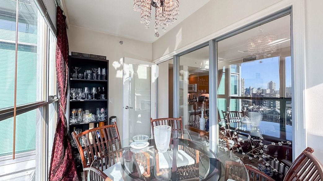 1004 1710 Bayshore Drive