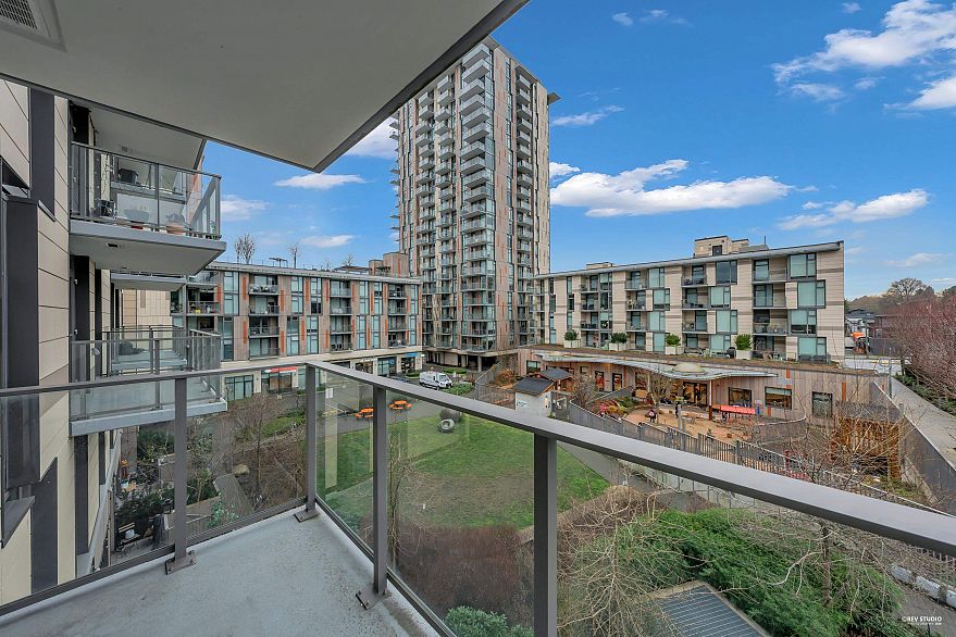 303 8121 Chester Street