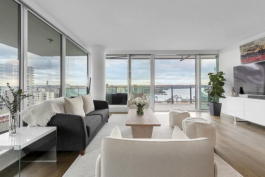 1503 1365 Davie Street