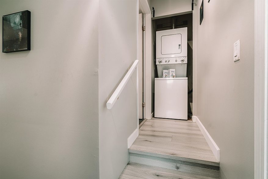 102 1516 E 1st Avenue